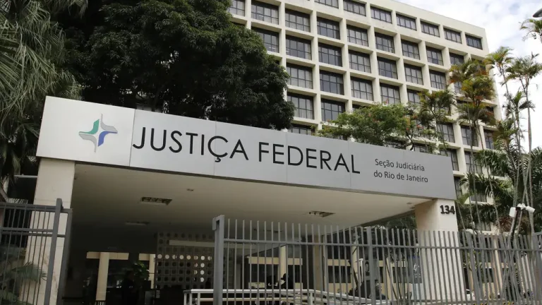 _mg_0192 vacina da covid: maioria dos juízes federais brasileiros confia e concorda com passaporte vacinal