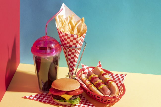 Maior consumo de fast food pode contribuir para o aumento da obesidade