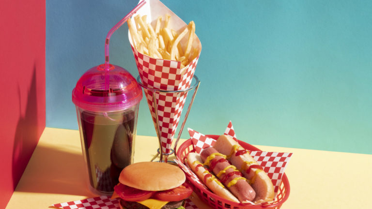 Maior consumo de fast food pode contribuir para o aumento da obesidade