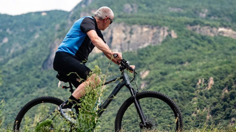 pexels-jose-rodriguez-ortega-2189823-28583876 Durante experimento, atividade cerebral de voluntários durante prática de ciclismo foi mais organizada em relação ao momento de repouso