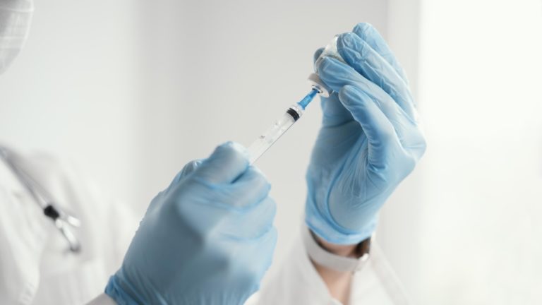 vacina contra Mpox para população vivendo com HIV vacina contra Mpox para população vivendo com HIV