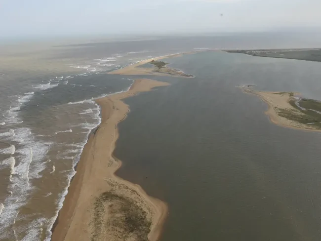 Pescadores capixabas são afetados por lama tóxica de rompimento da Barragem do Fundão, em Mariana (MG)
