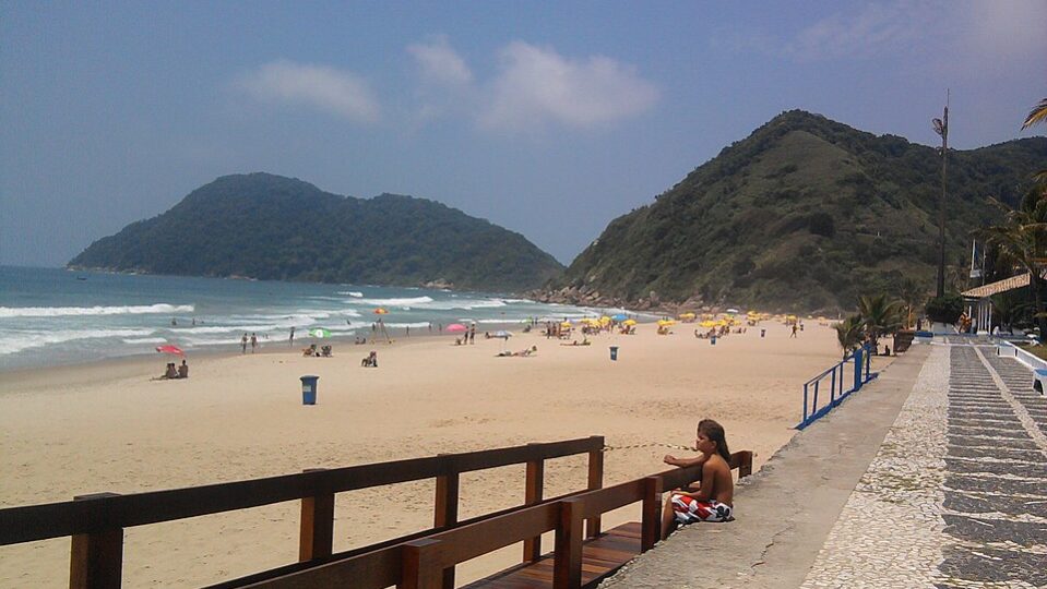 960px-Praia_do_tombo2